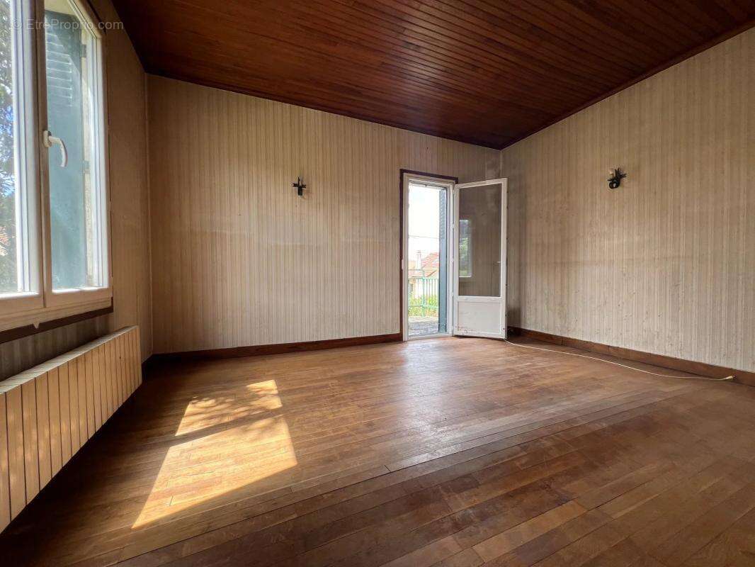 Maison à VILLEPREUX