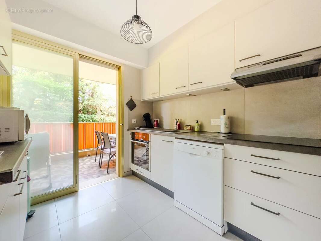 Rez de jardin salis domaine privé antibes - photo 5