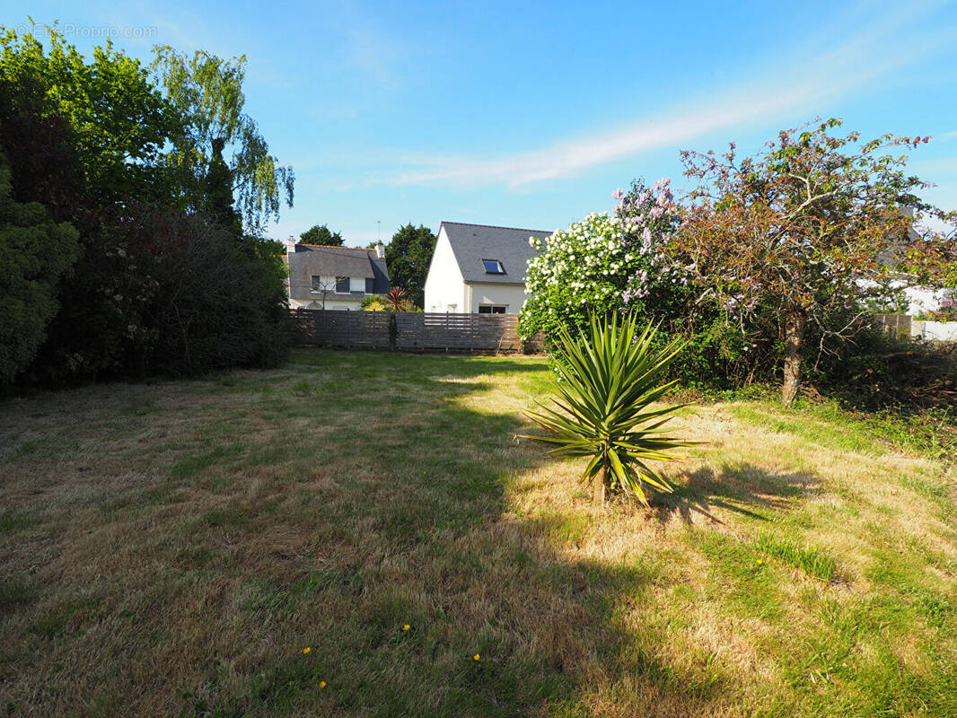 Terrain à CONCARNEAU