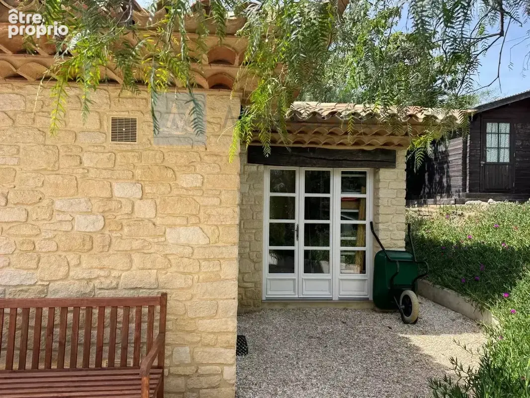 Superbe maison en pierre située à quelques minutes à pied du village de Plan de la Tour. - photo 40