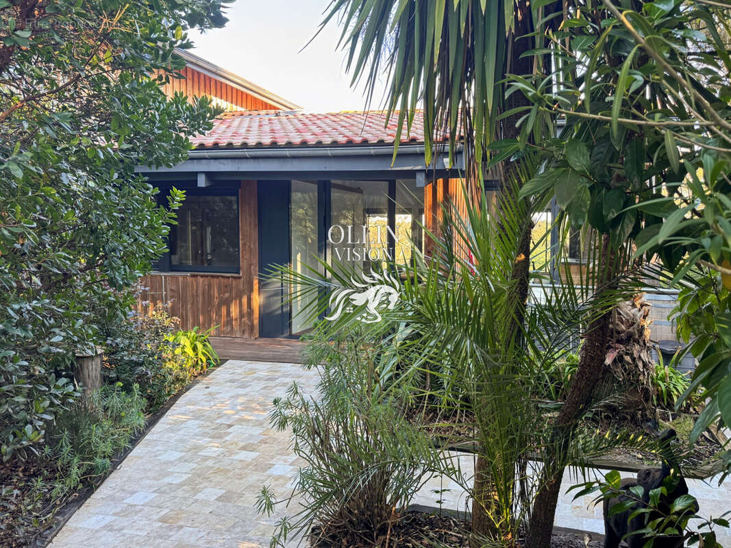 Maison à LE BOUSCAT