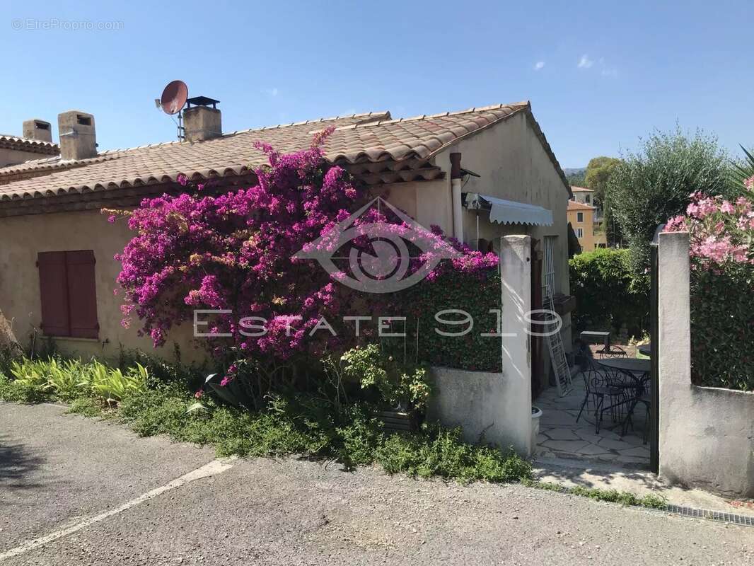 Maison à LE ROURET