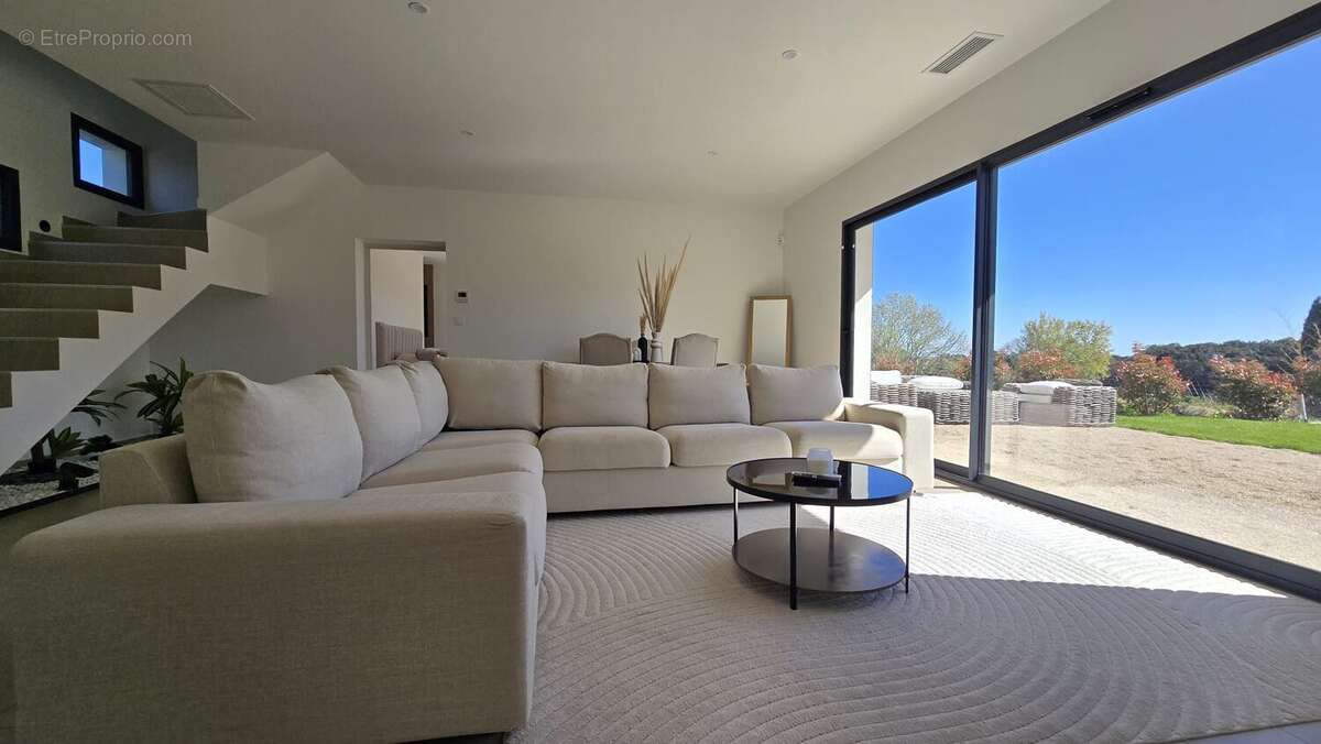 Maison à SAINT-GILLES