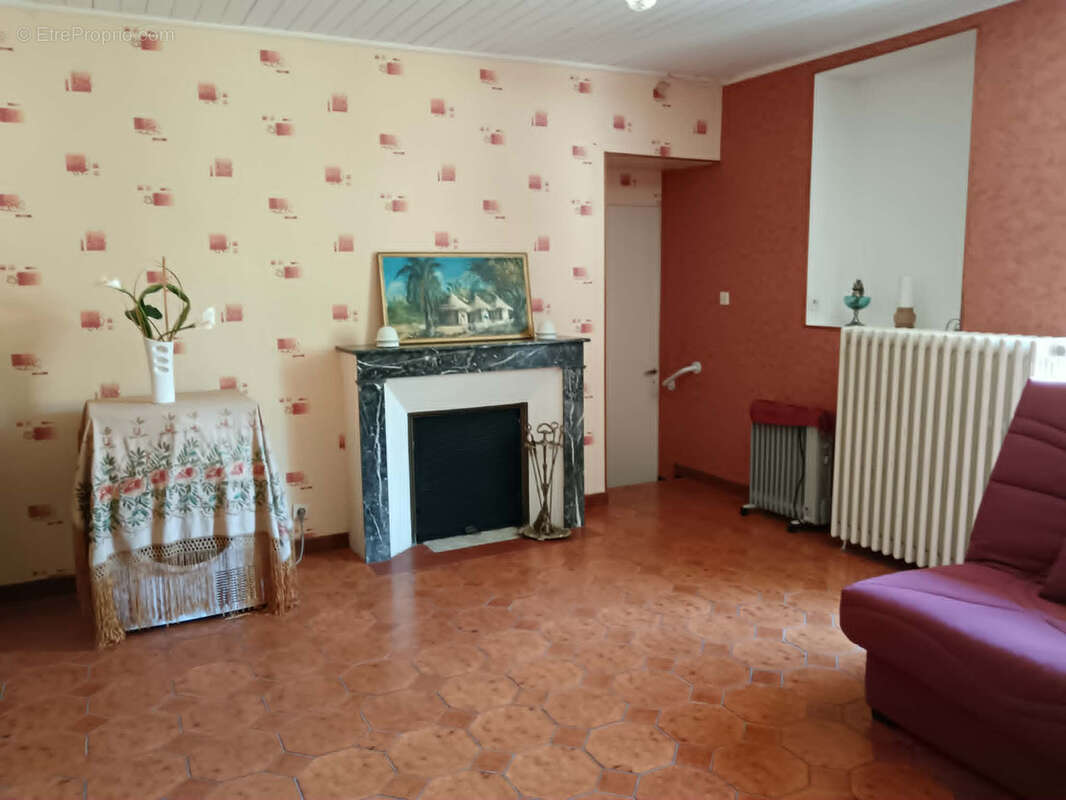 Maison à CEAUX-EN-COUHE