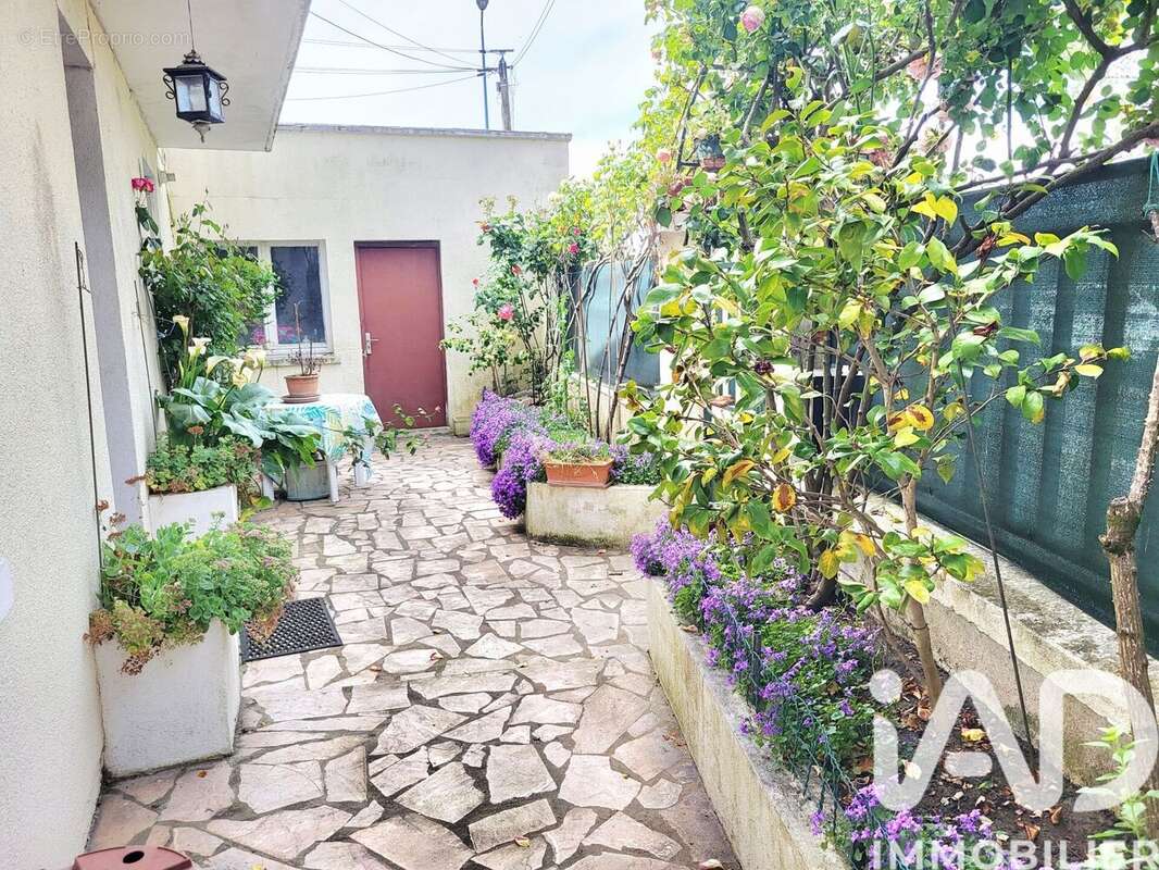 Photo 2 - Maison à TOURS