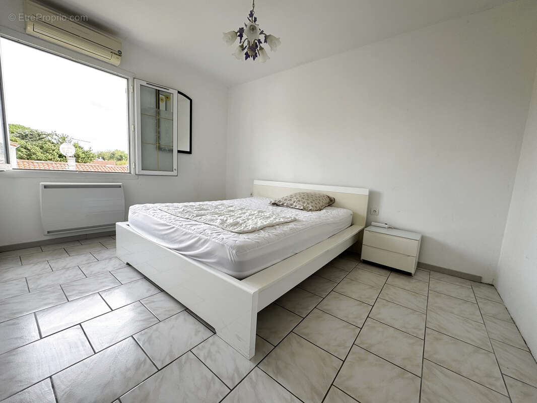 Maison à VAUX-SUR-MER