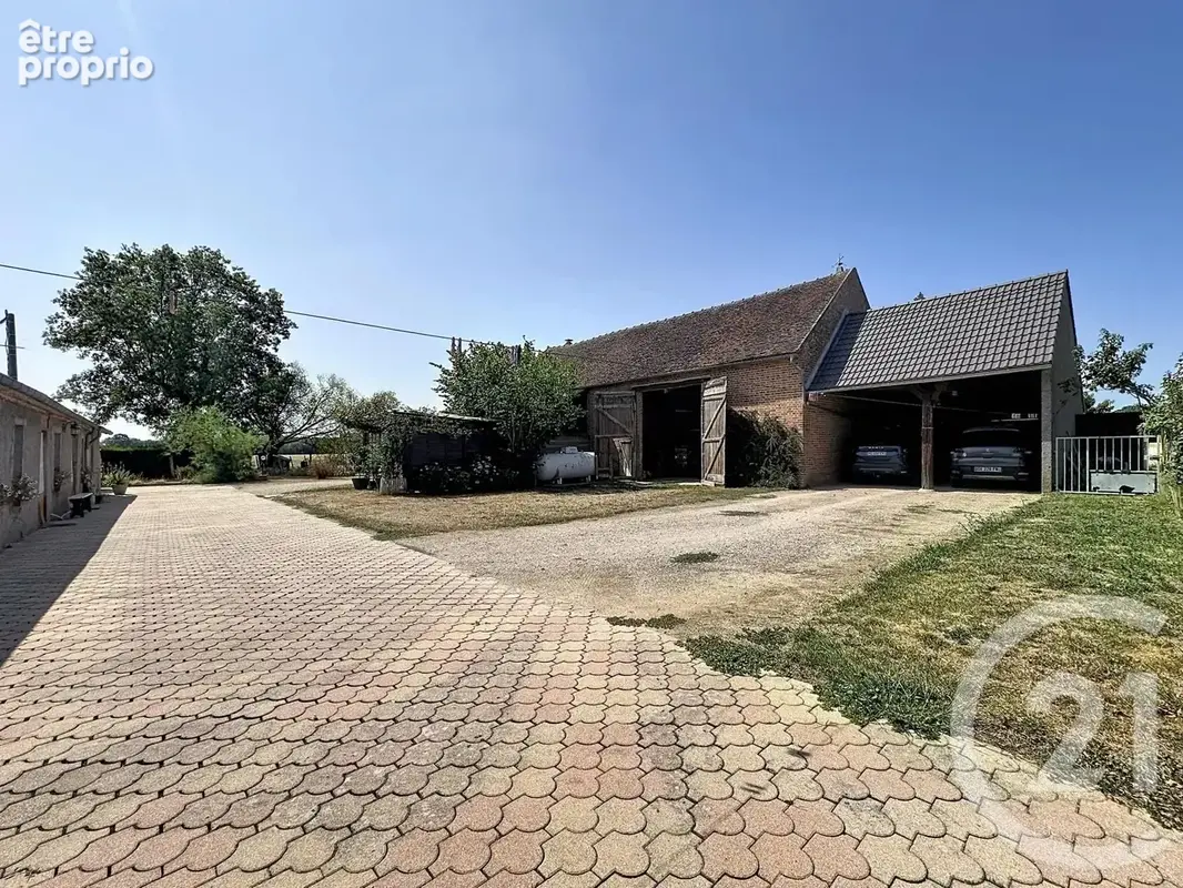 Maison 230 m² à Marcilly-En-Villette  - photo 17