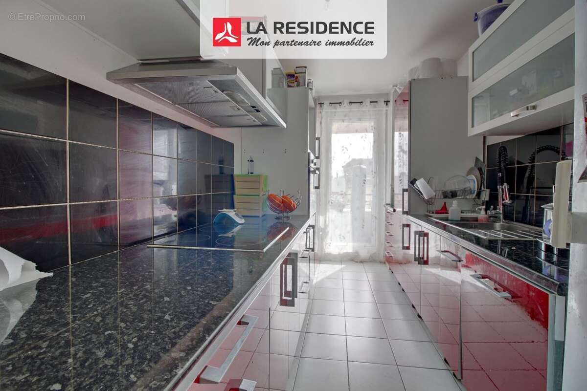 Appartement à LES MUREAUX