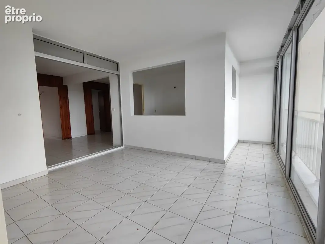 Appartement 2 pièces 50 m² à vendre à Fort-De-France (97200) - photo 3