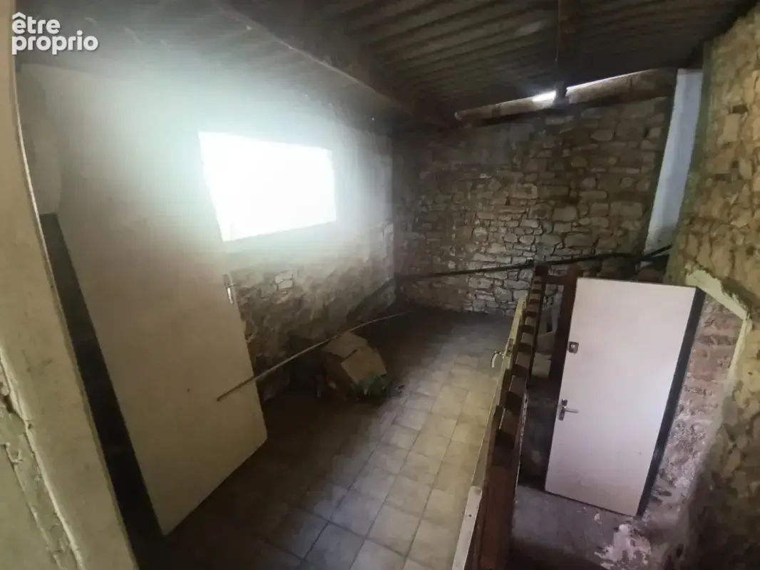 Maison à renover avec jardin - photo 12