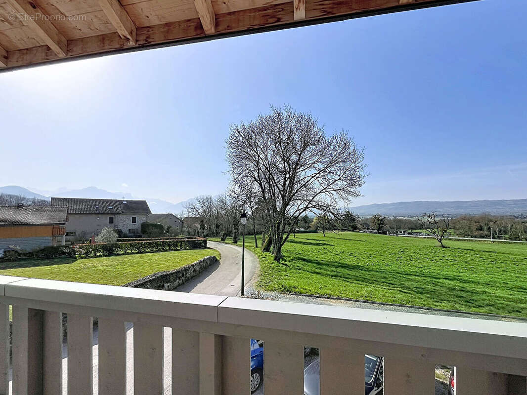 Appartement à CONTAMINE-SUR-ARVE