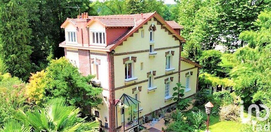 Photo 1 - Maison à MALAUNAY