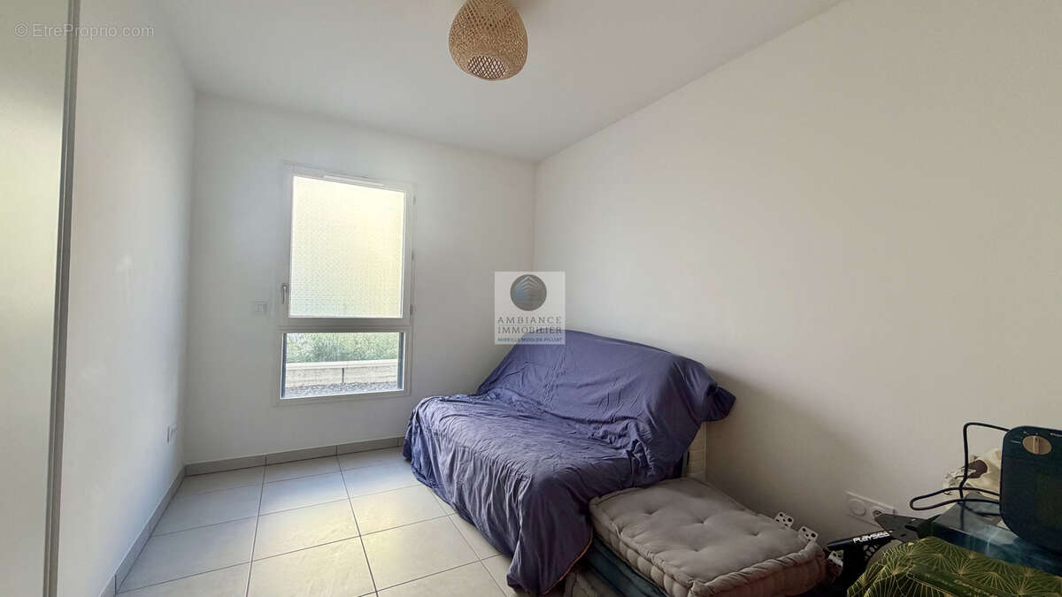 Appartement récent avec terrasse - photo 10