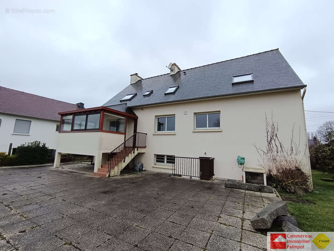 Maison à LANVOLLON