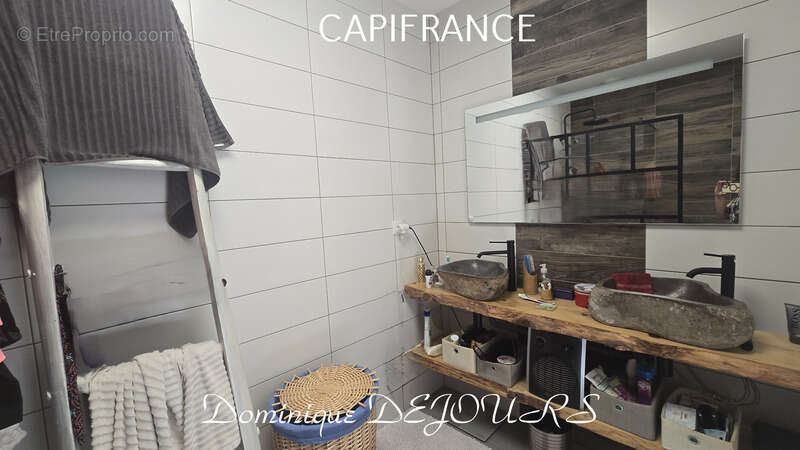 Maison de 2019 de 244 m² sur 30 hectares ISSAMOULENC (07) - photo 15