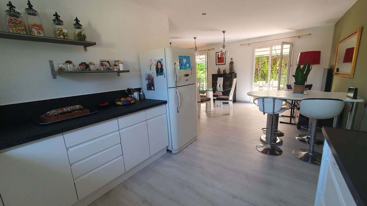 Clarensac  belle villa style bastide 12 km de nimes - photo 7