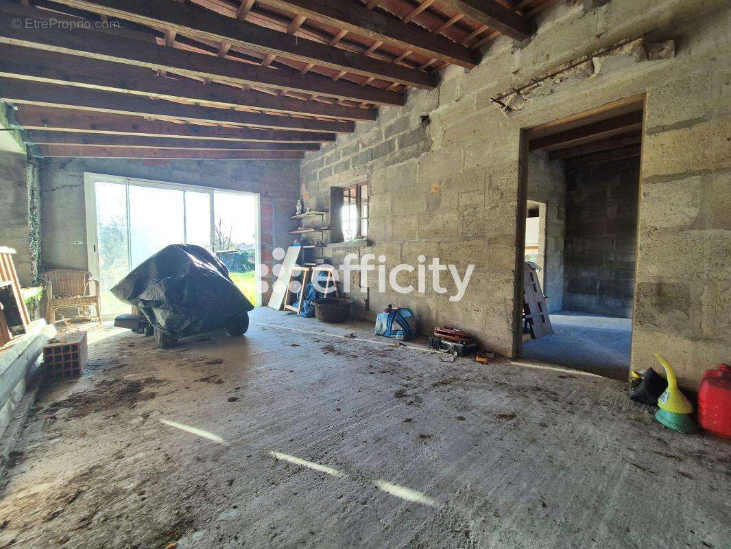 Maison à LESPARRE-MEDOC