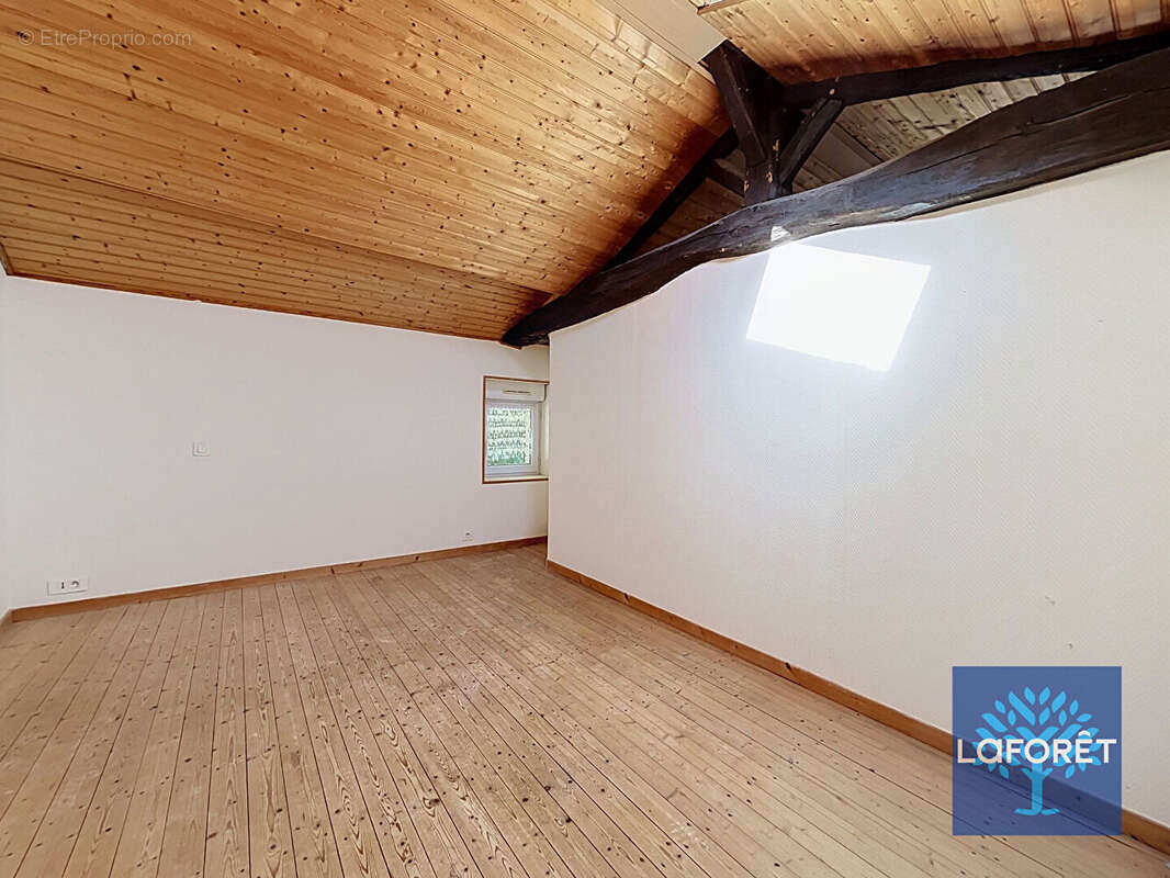 Maison Saint Martin Des Noyers 4 pièce(s) 101.49 m2 - photo 9