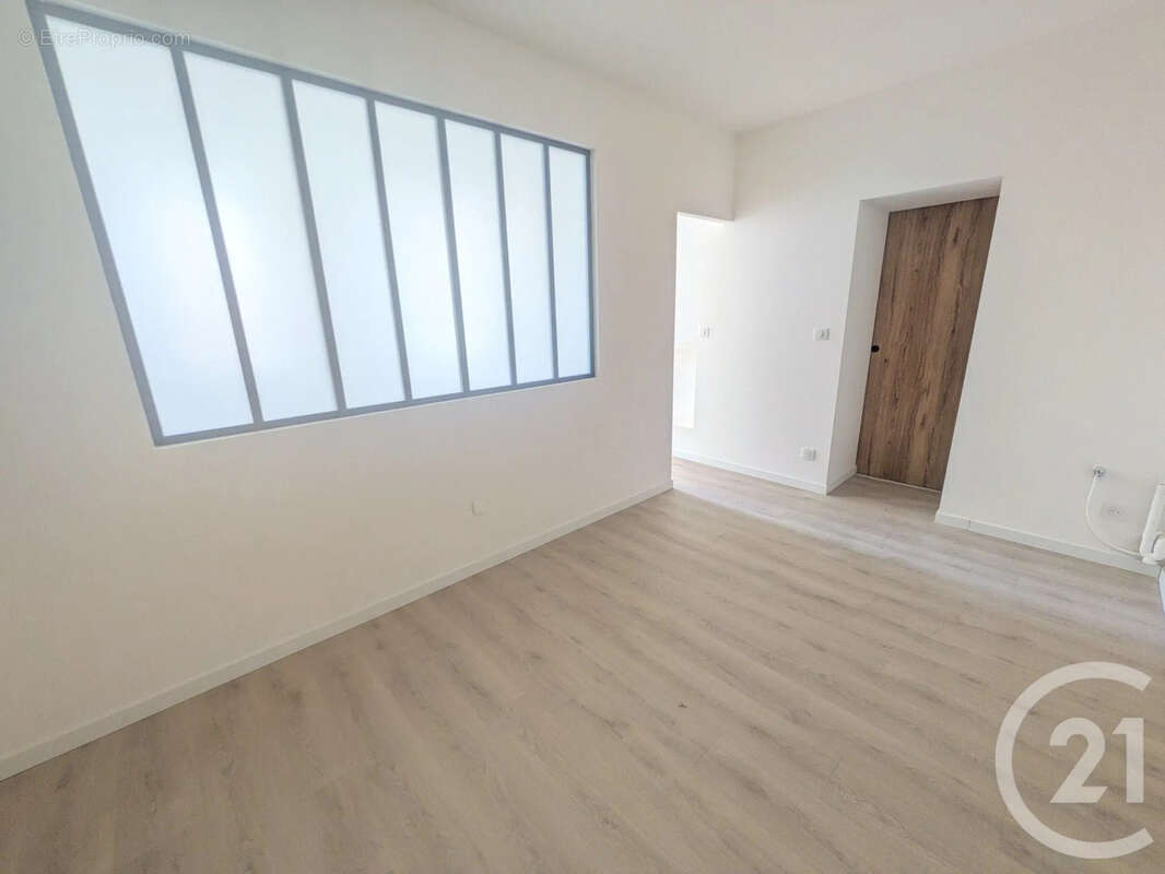 Appartement 40 m² à Toulon  - photo 4