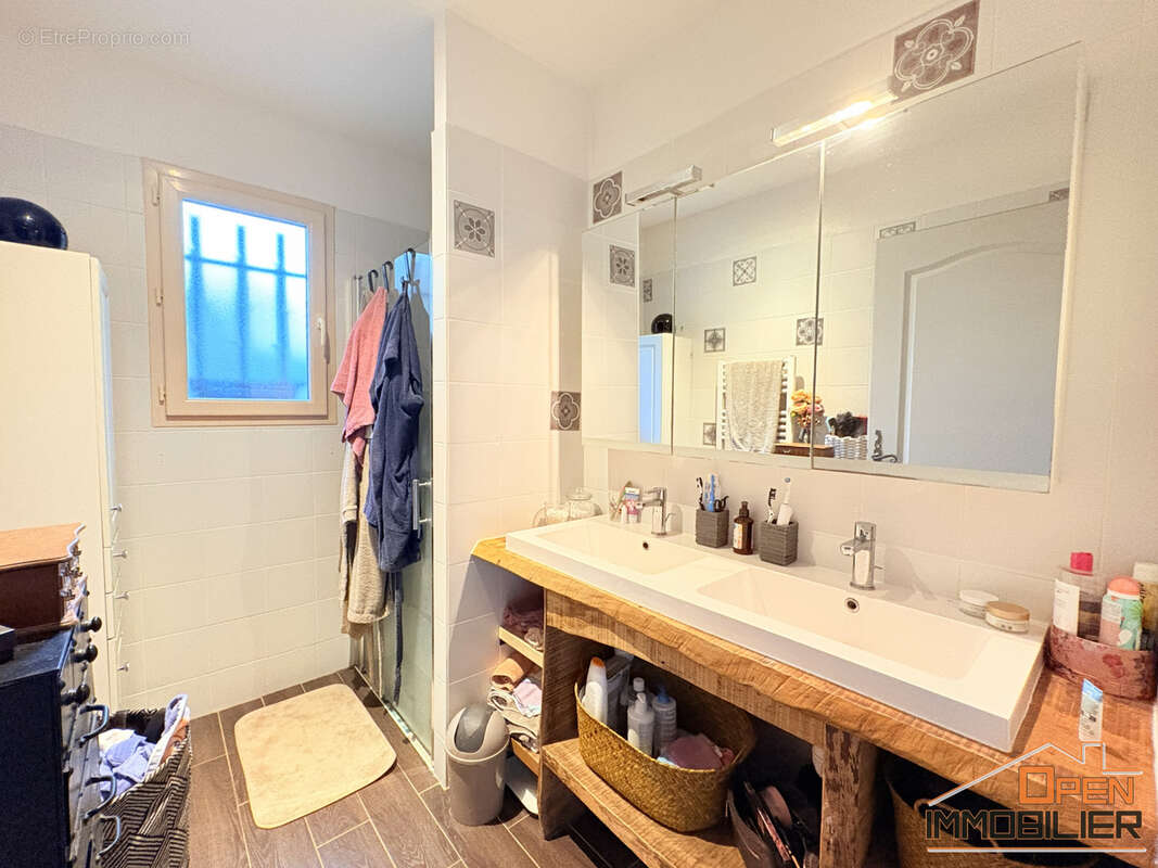 Maison à CARSAC-AILLAC