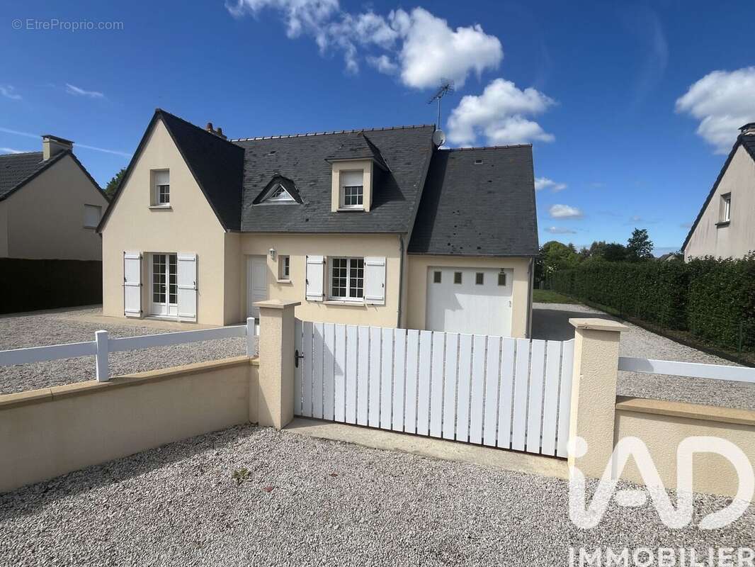 Photo 2 - Maison à SAINT-HILAIRE-PETITVILLE