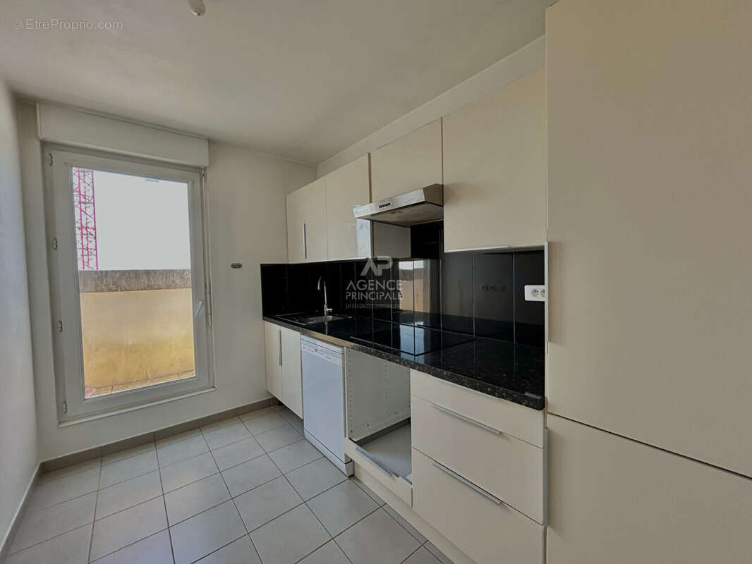Appartement Cergy 5 pièce(s) 85.62 m2 - photo 3