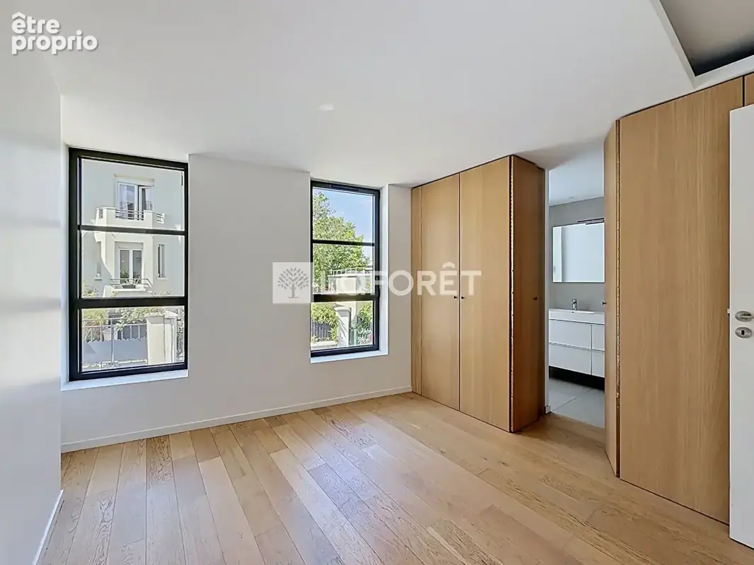 Appartement  Duplex Suresnes 5 pièce(s) 110 m2 - photo 10