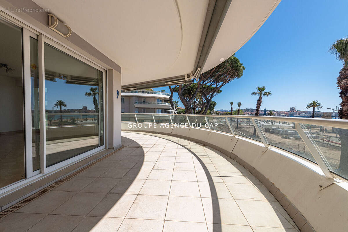 Appartement à FREJUS