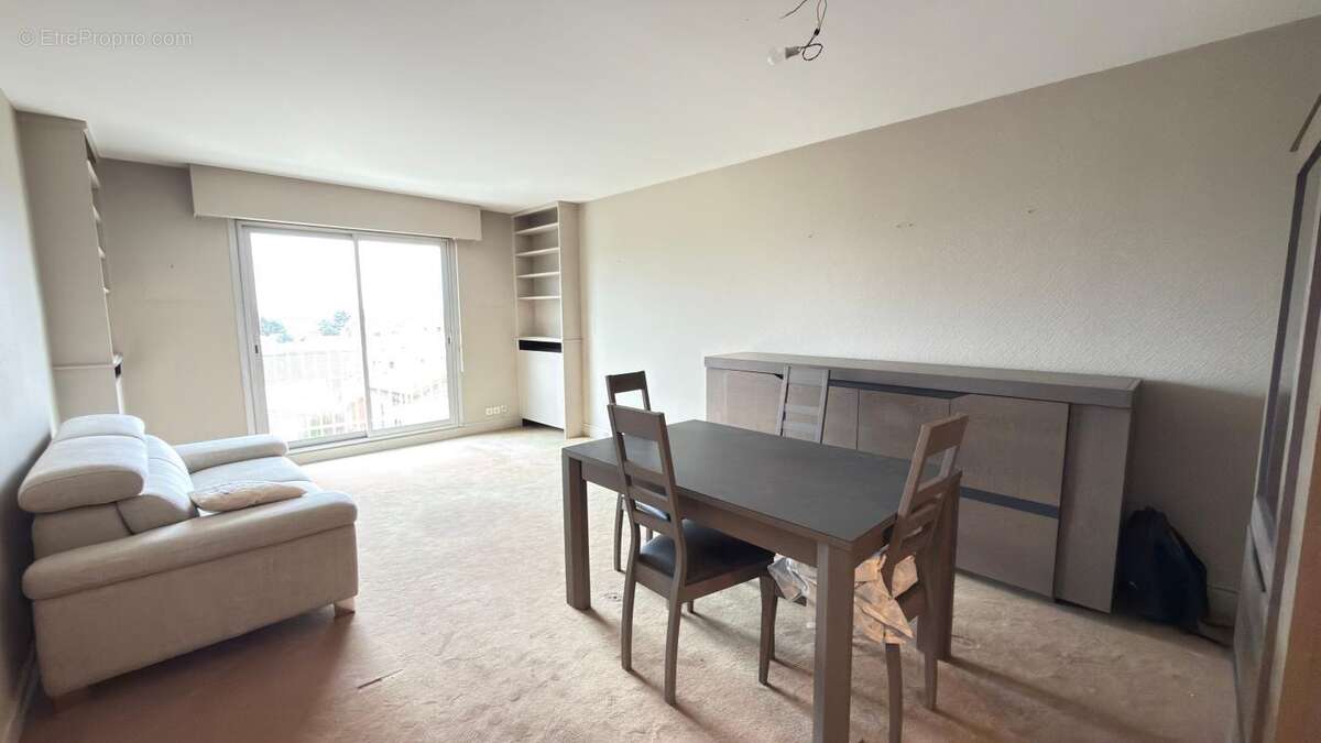 Appartement à FONTENAY-SOUS-BOIS