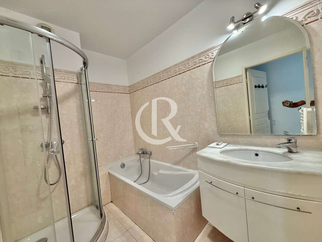 Appartement à HYERES