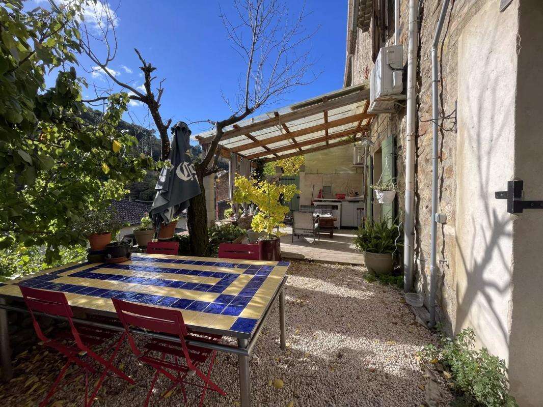 Maison à ROBIAC-ROCHESSADOULE