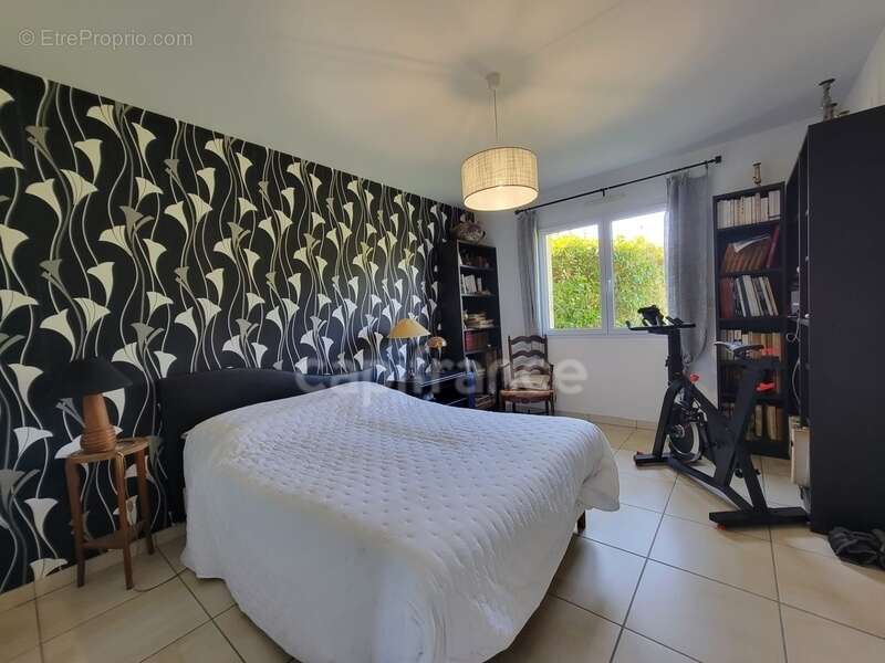 Plain-pied 3 chambres · Piscine au sel · Chauffage au sol - photo 13