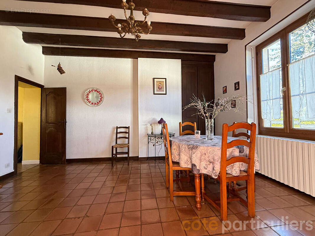 Maison à SAINT-AMAND-MONTROND