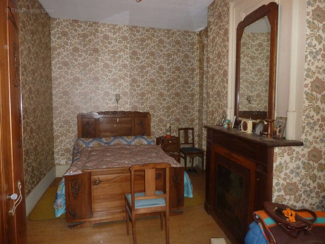 Maison à PUY-L'EVEQUE