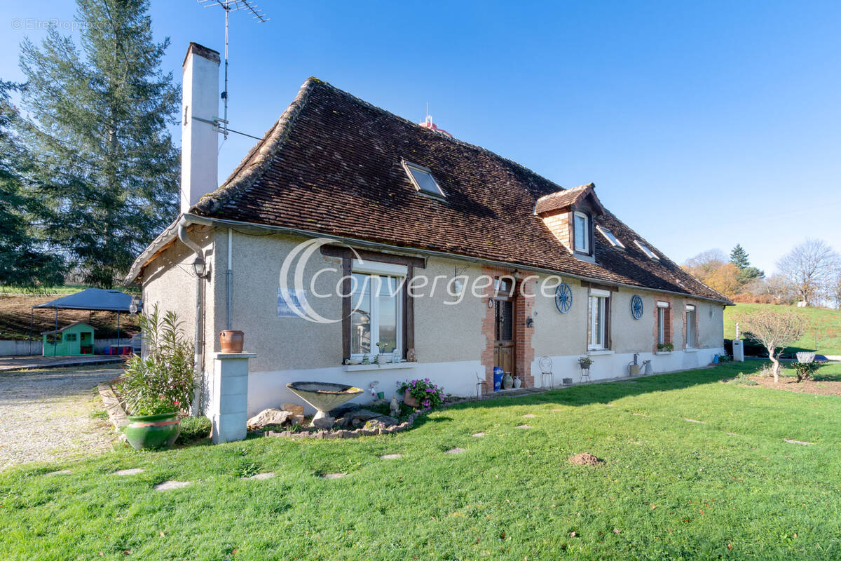 Maison à LA PORCHERIE