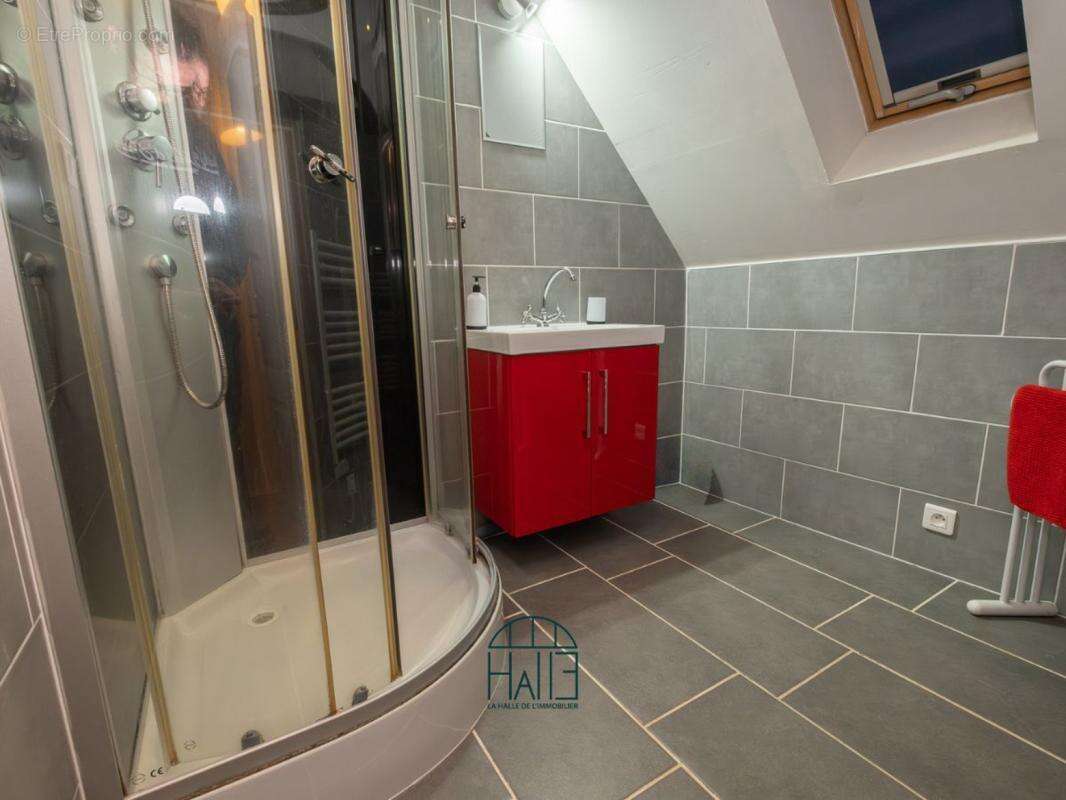 Maison 140 m² à Espartignac  - photo 10
