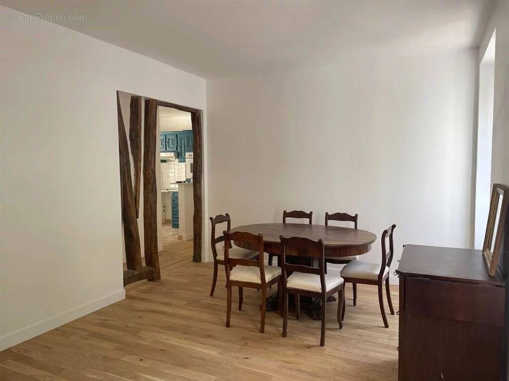 Appartement à PARIS-7E