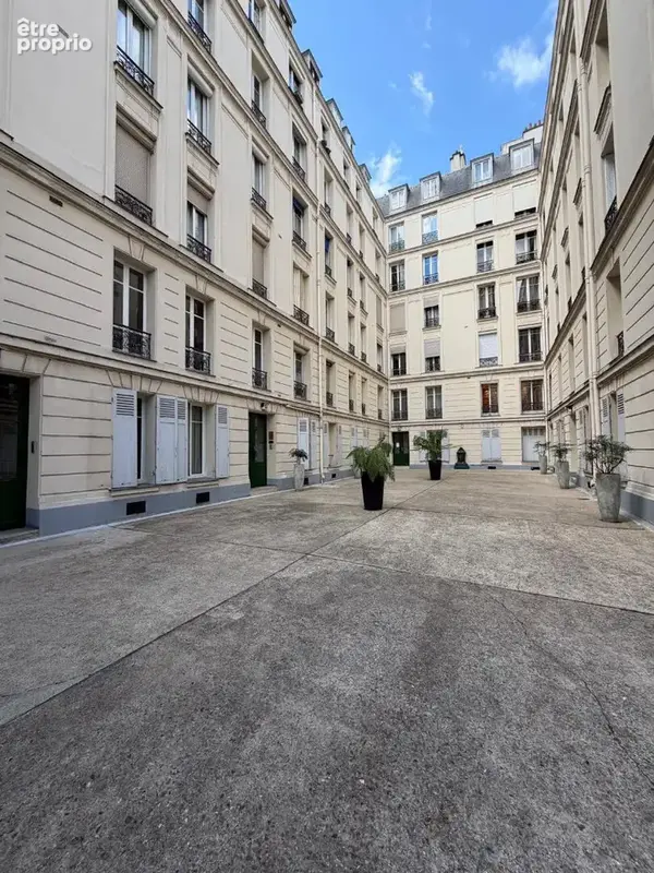 PARIS  16ème Appartement  2 pièces 31,89 m2 - photo 2