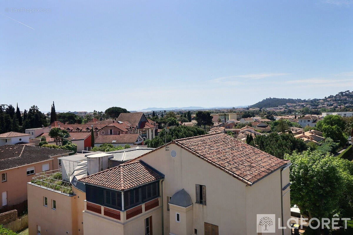 Appartement à HYERES