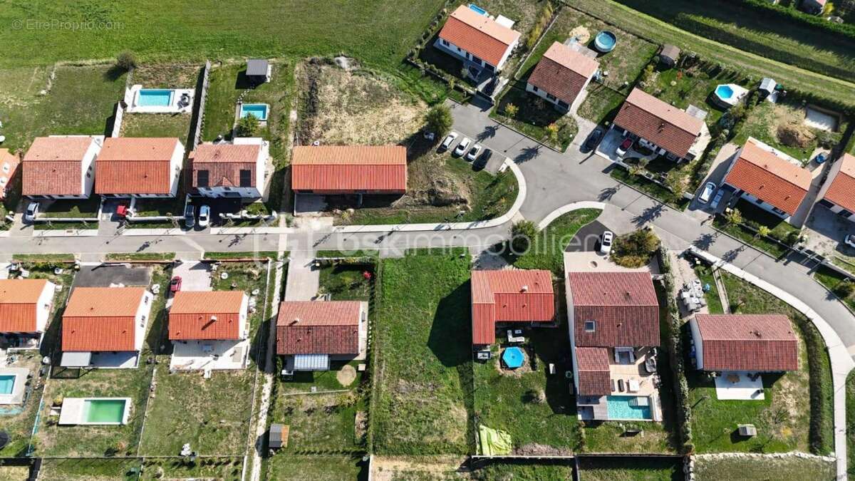 Terrain à MONTASTRUC-LA-CONSEILLERE