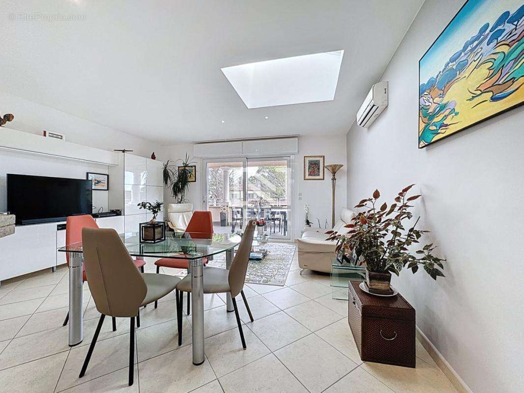 Appartement à SAINT-RAPHAEL