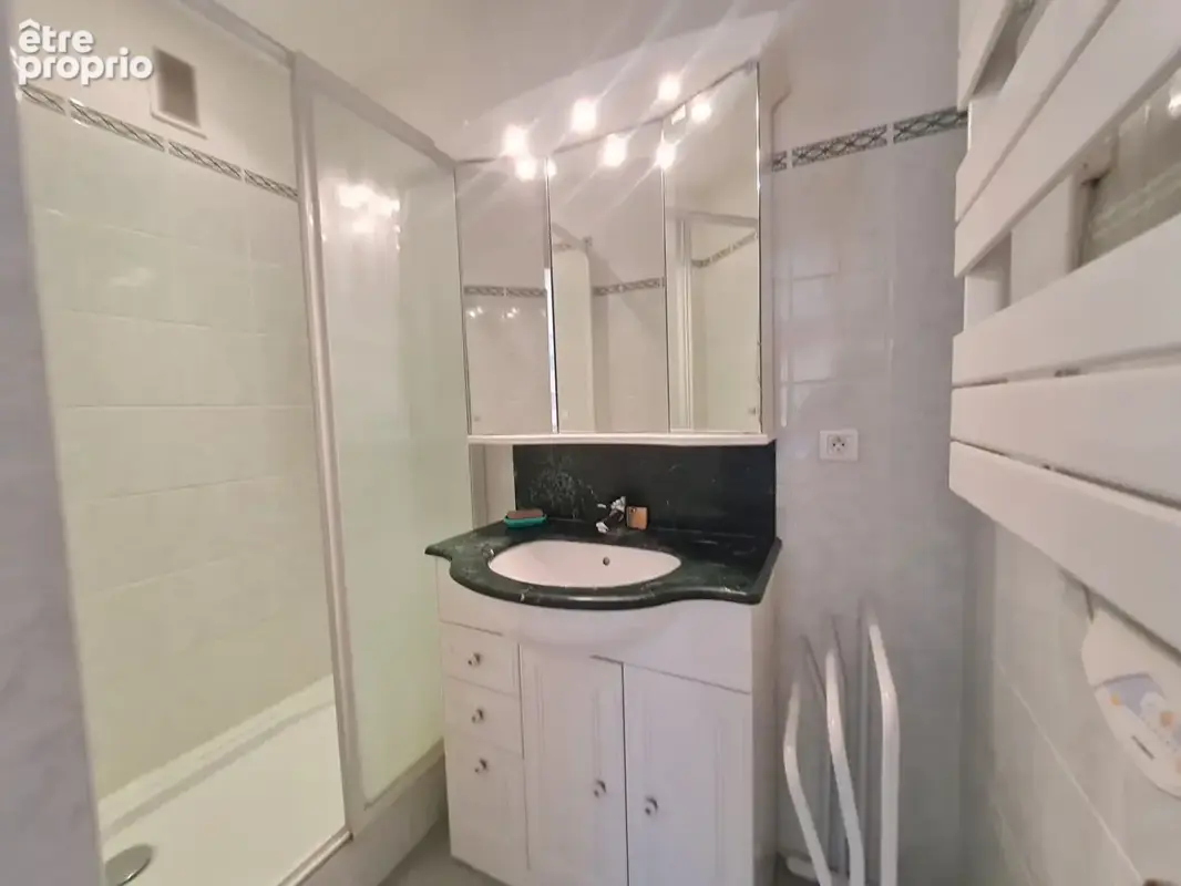 ** VUE MER Panoramique ** Appartement  3 Pièces de 51.83 m² **  (83430) Saint Mandrier sur mer ** - photo 10