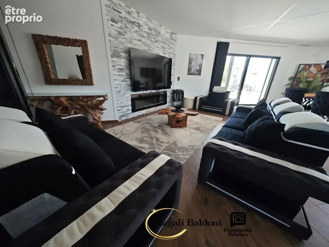 Villa moderne 210 m2- Pièce de vie grandiose- Proche commodités - photo 8