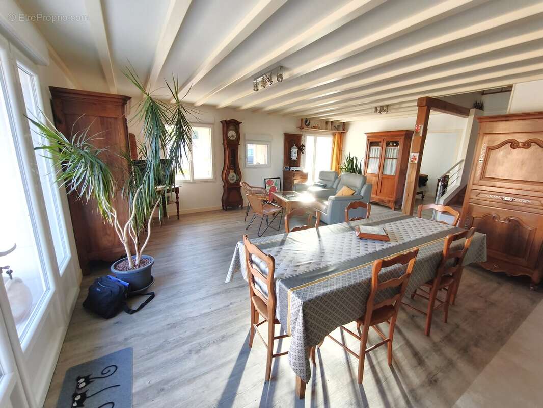 Maison 120 m² à Bignac  - photo 323