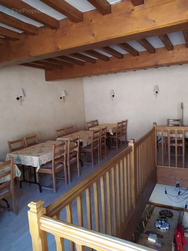 Commerce à VARACIEUX