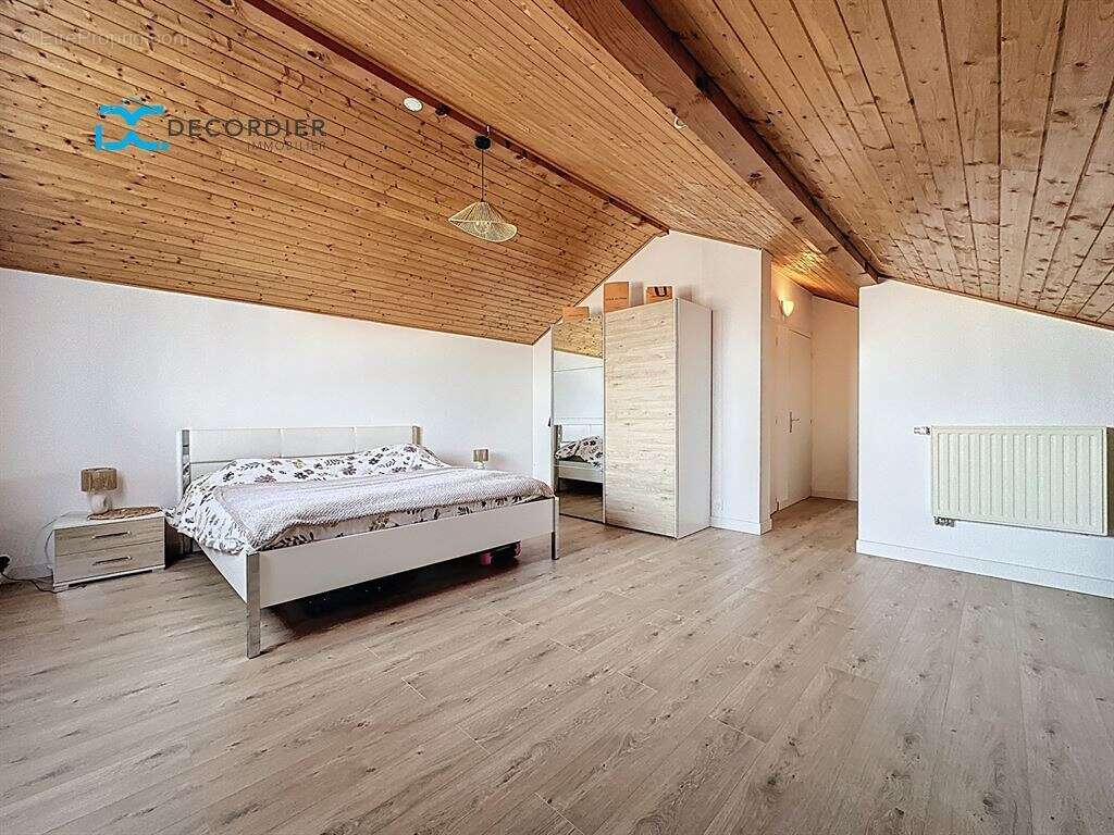 Maison neuvecelle centre - photo 14