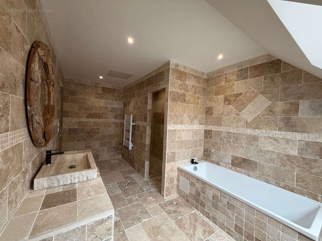 Maison à SAINT-AMAND-LES-EAUX