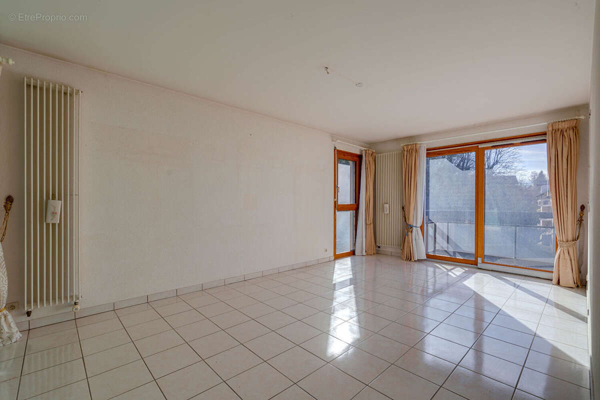 Appartement à EVIAN-LES-BAINS