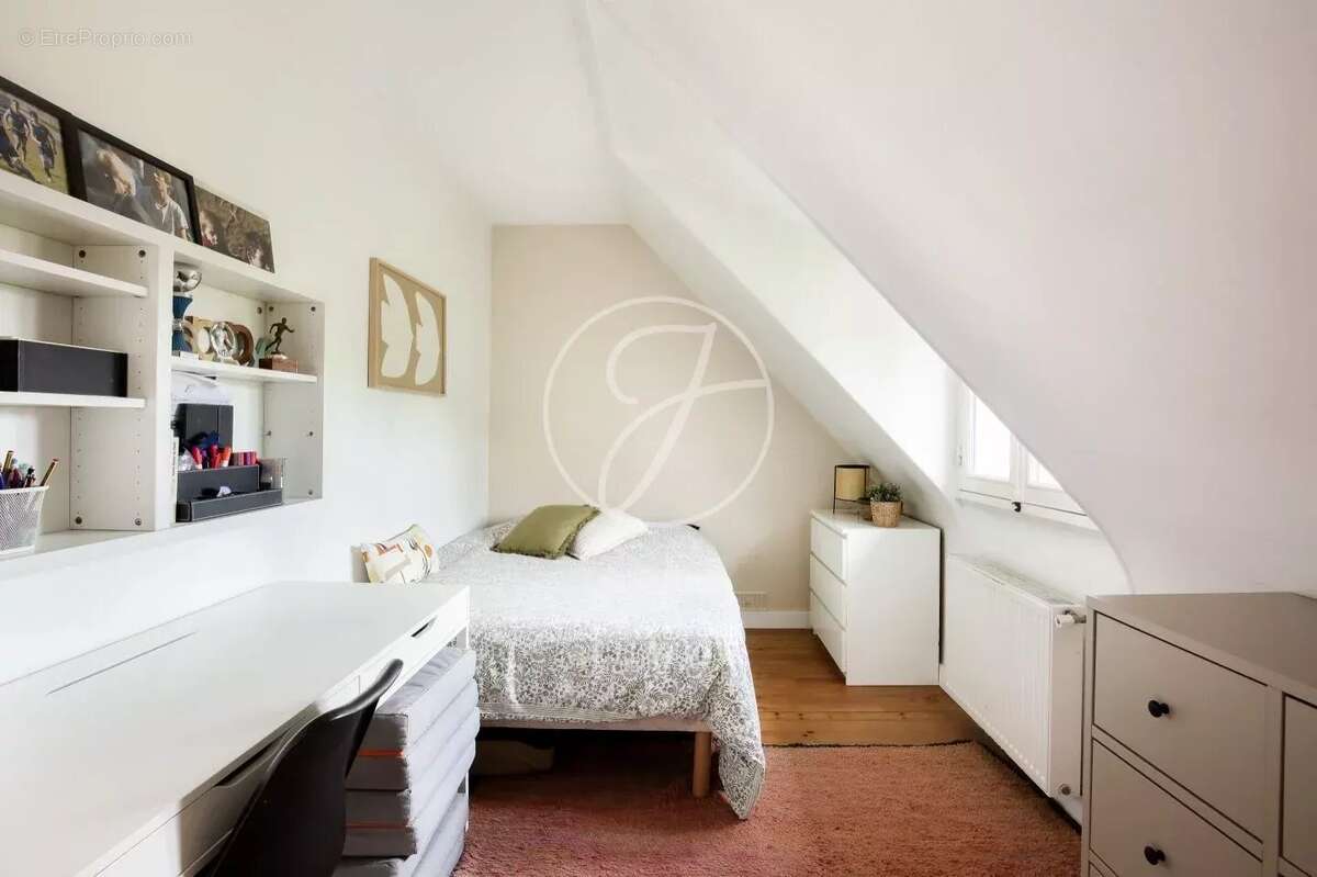 Maison à LE VESINET