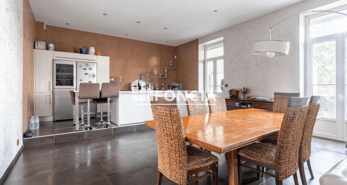 Appartement à FRANCHEVILLE